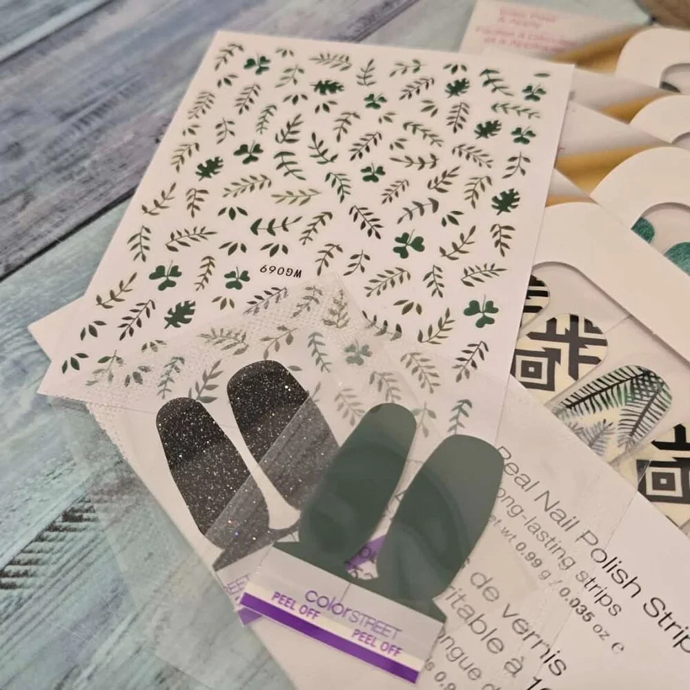 Color Street Green Press On Nail Bundle
